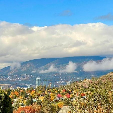A Vista Villa Couples Retreat Kelowna Eksteriør billede